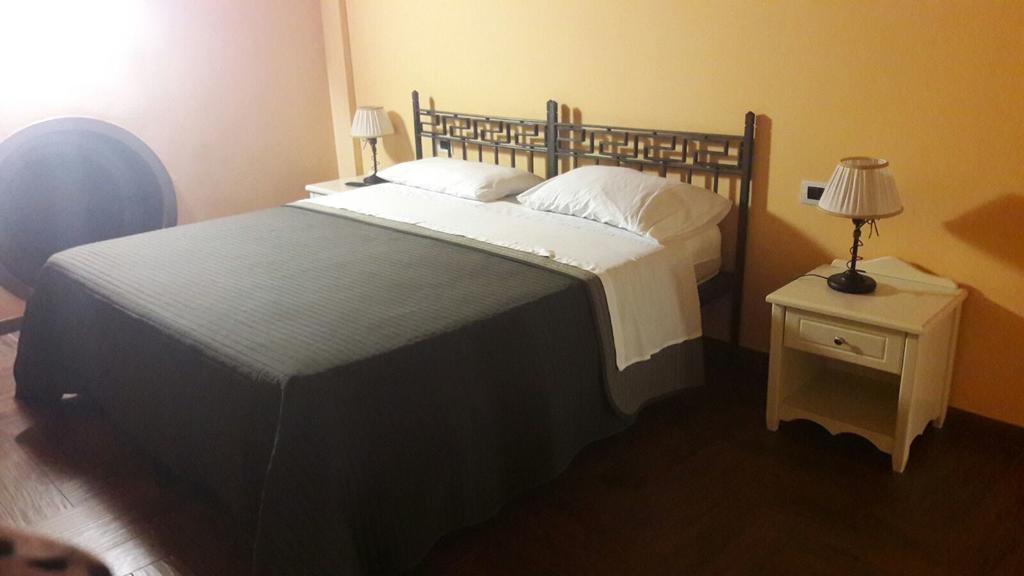 Feudo Marulo Hotel บรอนเต ภายนอก รูปภาพ